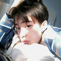 2020男生红色头像(7)