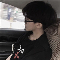 篮球灰色头像男生