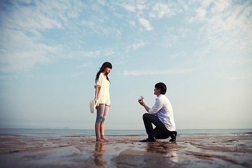 ͼƬľ㣬ٻ(1)_WWW.AIGEXING.COM
