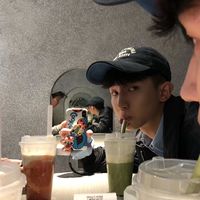 双影有字方框头像男生