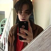 用戳爷做头像的男生