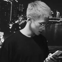 派派头像男生真人头像大图(9)