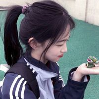 高冷女生灰色头像