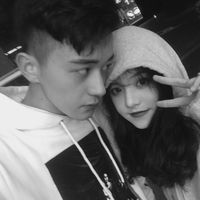 qq情侣头像彩色边框