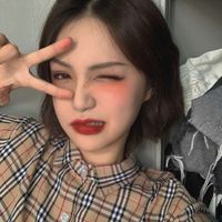 qq好看女生头像最火(12)