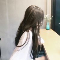 女孩白色衣服背景头像女生(10)