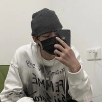 qq头像带白色帽子的男生头像(13)