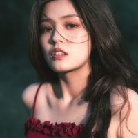 蓝色衣服美女微信头像图片(18)