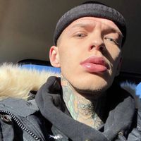 肩上猫的男生头像