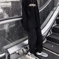 男生头像抱着抱枕的(18)