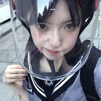 图片上有字的qq头像女生