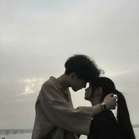 摆蜡烛求婚情侣头像(6)