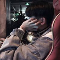 黑色男生头像手机壁纸(7)