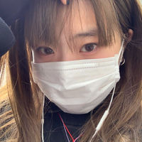 带点绿色的qq头像女生(19)