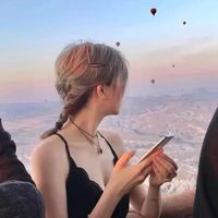 侧脸微笑欧美女生头像唯美图片大全(5)