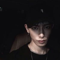 qq头像男生冷酷动态(13)