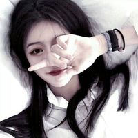 带有绿心的头像女生(13)