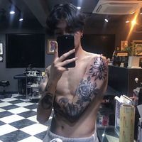 背景是天空的男生头像(18)