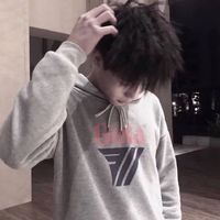 孤独的头像男生 黑白图片(5)