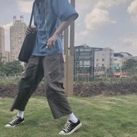 拿雨伞的男生头像(7)