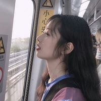 qq头像女生唯美动态图片(15)