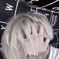 qq空间唯美头像男生(20)