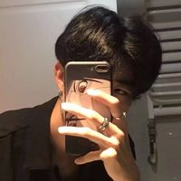男生真人头像忧伤图片
