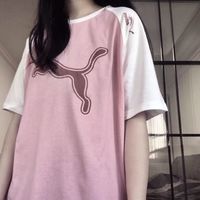 带背景女生头像图(12)