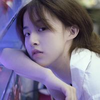 原素女生戴墨镜头像(16)