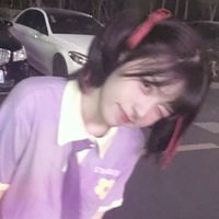头发五颜六色的女生头像(7)