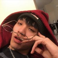 显得比较成熟一点的男生头像(5)