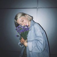 欧美霸气冷酷图片女生头像背影(18)
