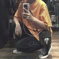 上下白框头像男生(5)