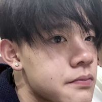 男生戴帽子侧脸的头像(17)