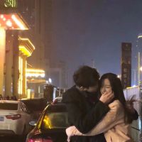 情侣头像小孩一男一女穿白衣服(15)