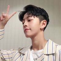 长发男生图片头像(7)