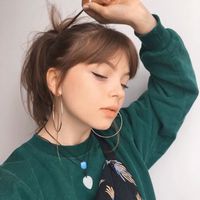 qq头像女生欧美风红色(3)