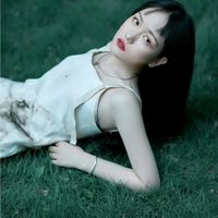 女生带猫小清新头像背影图片(17)