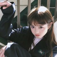 黑白唯美图片女生霸气头像(10)