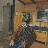 qq头像帽子男生头像