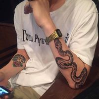 形容悲伤的男生头像(10)