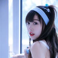 女生摸一只狗的头像(19)