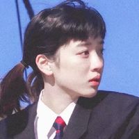 重影炫彩女生头像黑白(19)