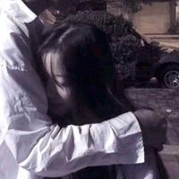 蜜桃猫揉脸情侣头像(17)