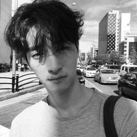 女生拍了一下男生的头像(19)