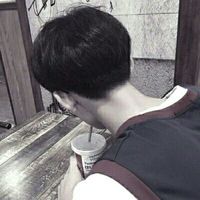 ins男生头像微博(10)