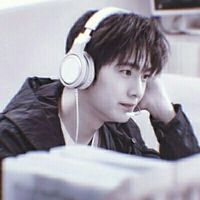 黑白小头像简单男生头像图片(20)