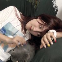 腾牛网彩铅头像女生(8)