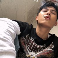 超红的qq头像男生图片大全(11)