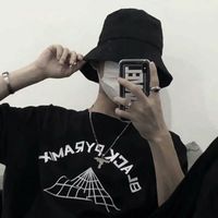 qq头像背景男生一个人(18)